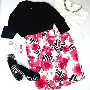 WHITE HOUSE BLACK MARKET Floral Pencil Skirt